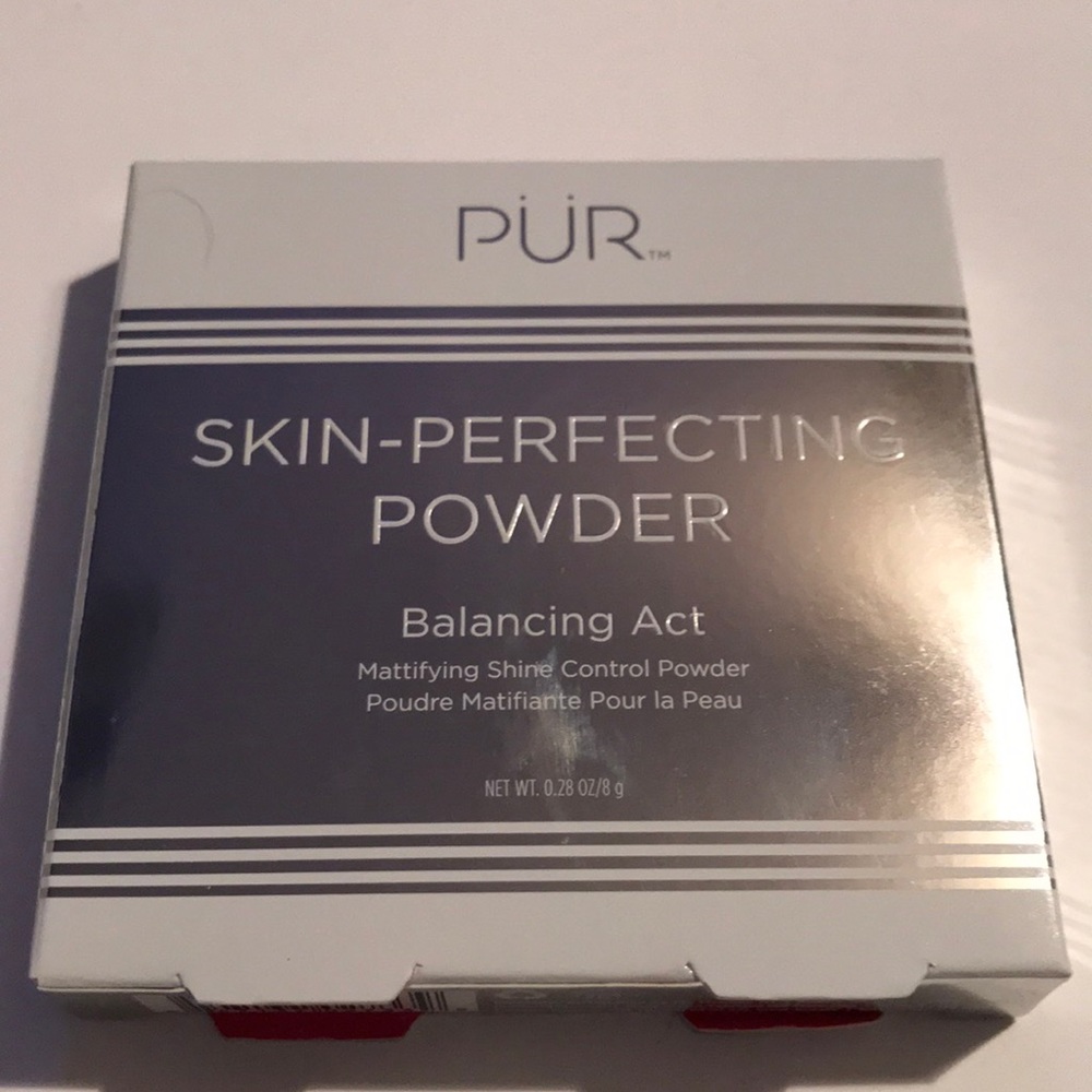 PUR skin-perfecting powder balancing act